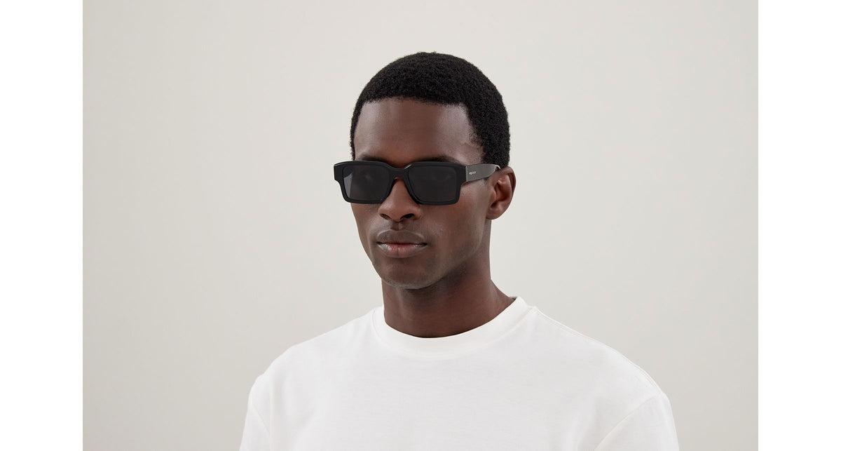 Alexander McQueen AM0579S 001