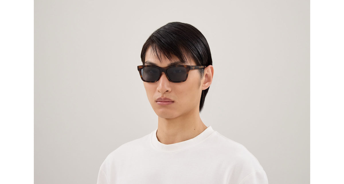 Gucci GG2243SK 002